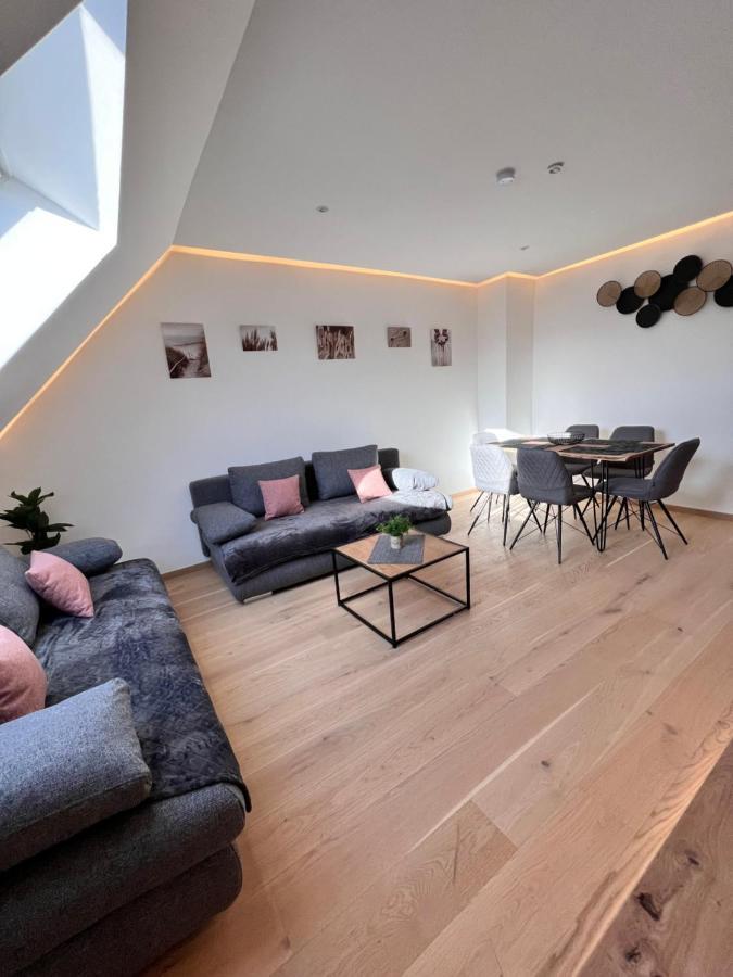 Modern Flat Vienna With Two Rooms Exterior photo